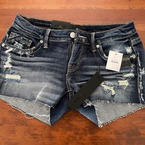 womens Buckle Black shorts size 24 with tags.